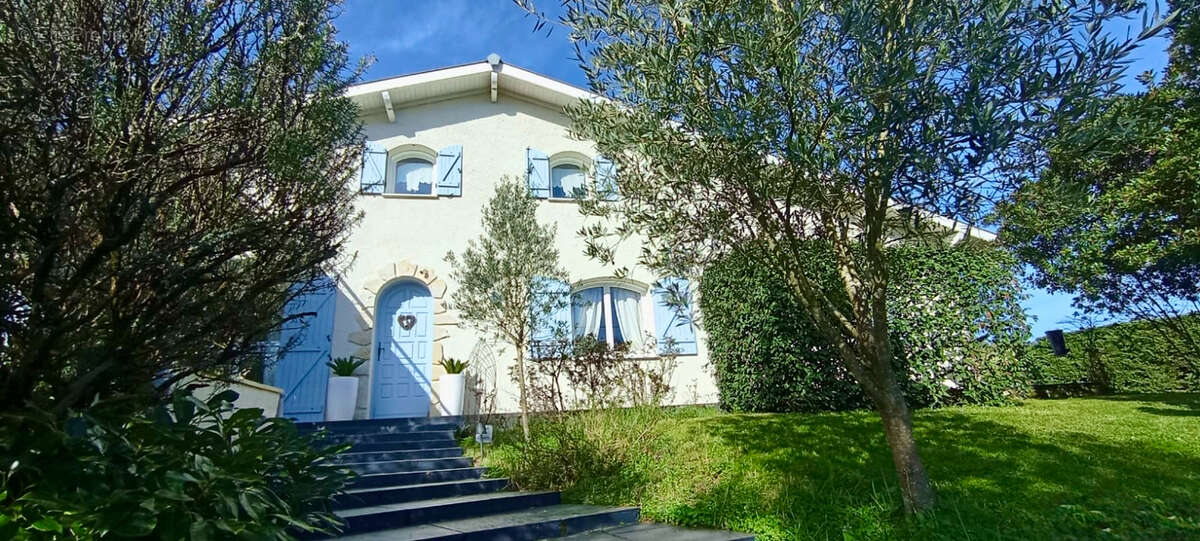 Maison à LAMARQUE