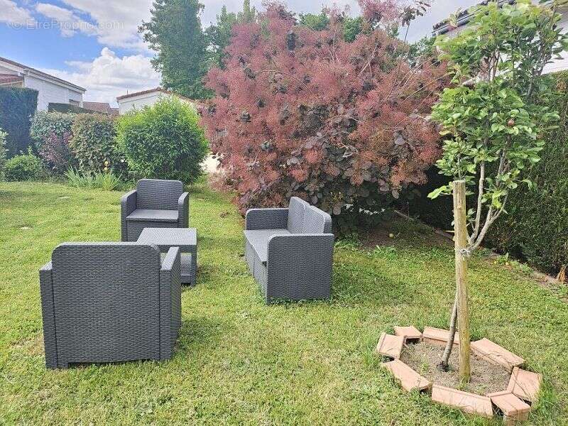 Maison à MONTROND-LES-BAINS