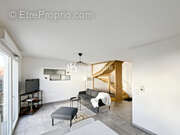 Maison à LA SALVETAT-SAINT-GILLES