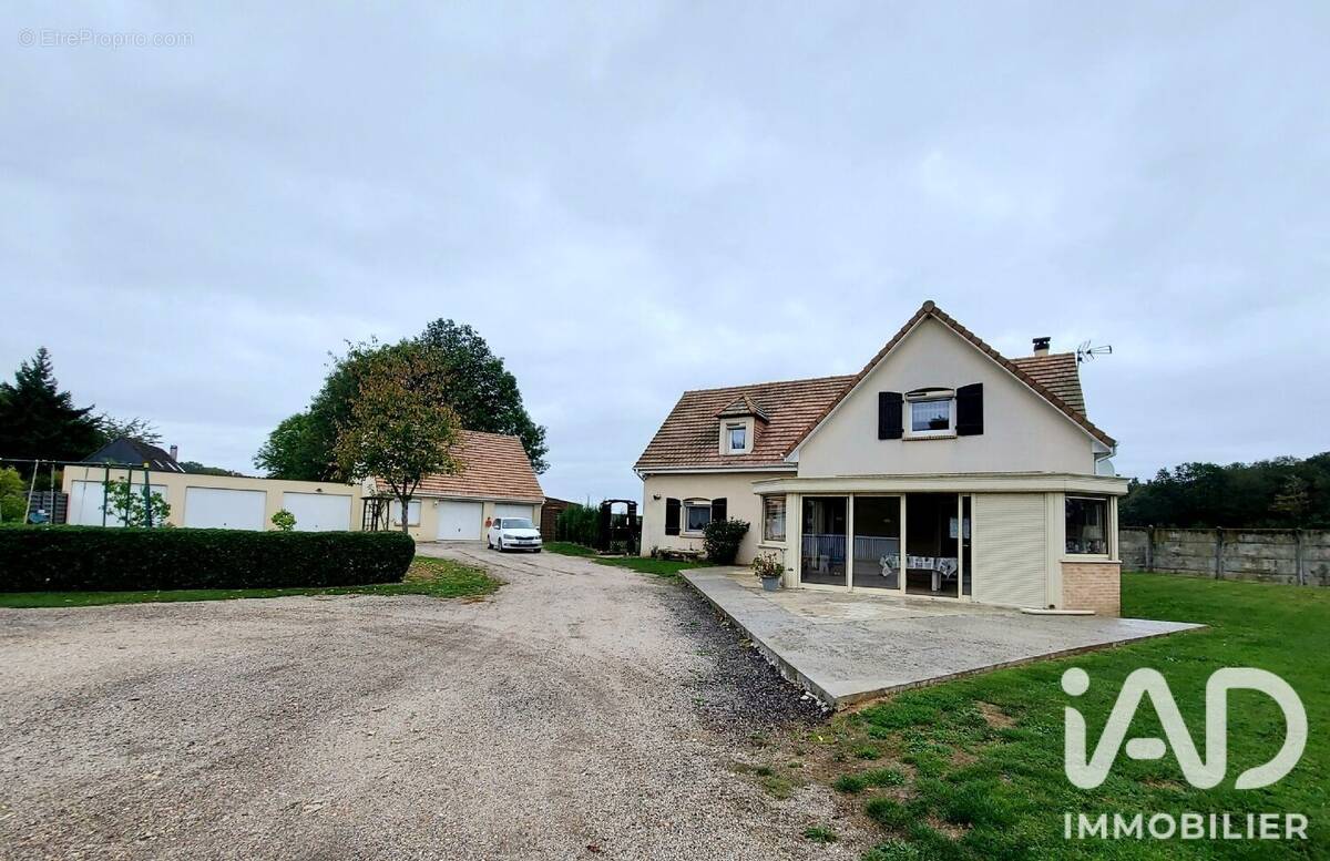 Photo 1 - Maison à LE CORMIER