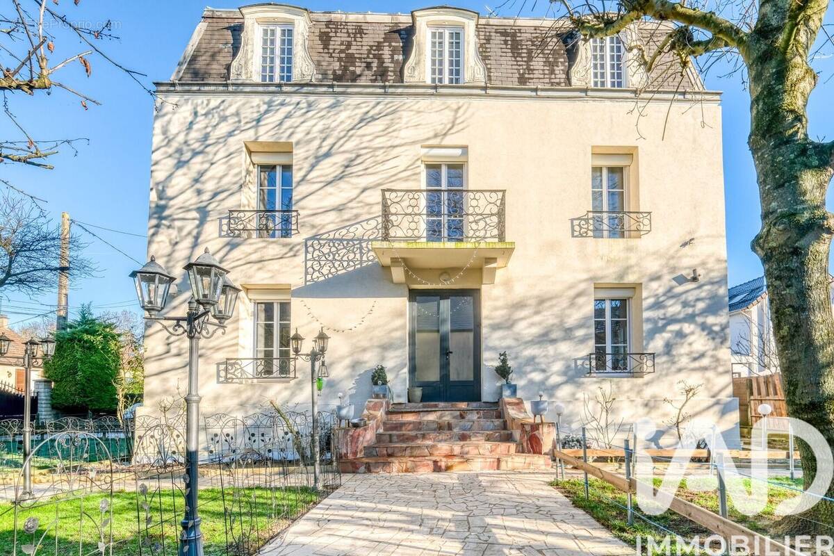 Photo 1 - Maison à NOISY-LE-GRAND