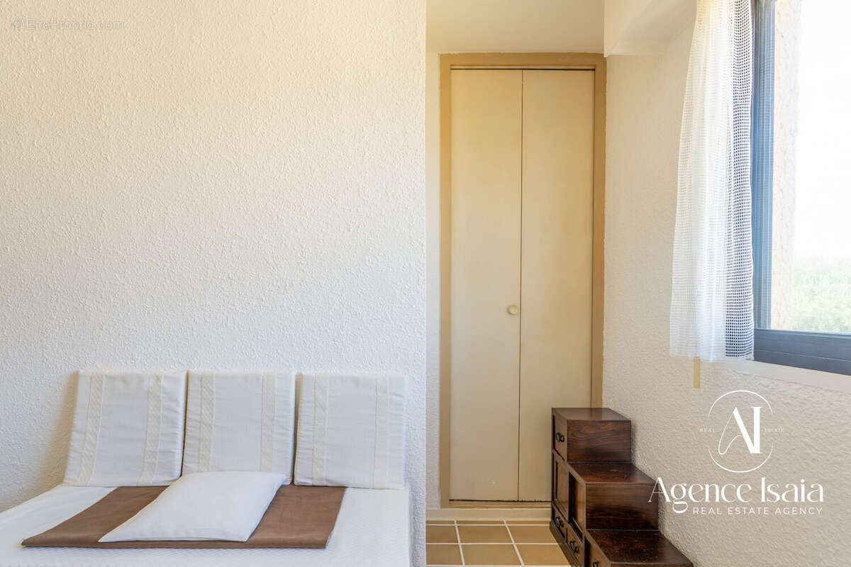 Appartement à BORMES-LES-MIMOSAS