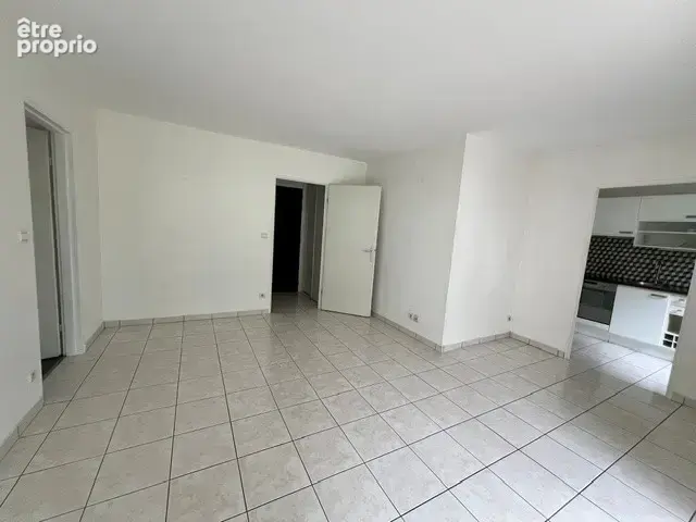 Rue des moissons - appartement moderne type 2 de  42m2 + terrasse de 18m2 + box garage - photo 4