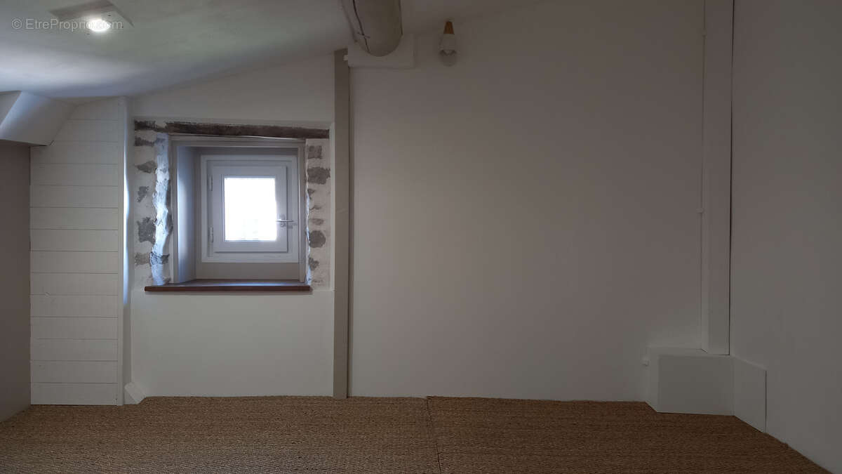 Maison à SAINT-MARTIN-DE-LONDRES