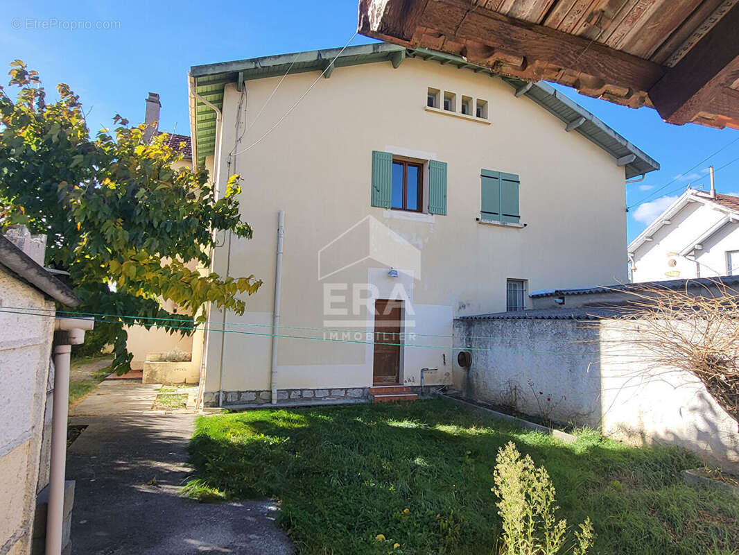 Maison à CHATEAU-ARNOUX-SAINT-AUBAN