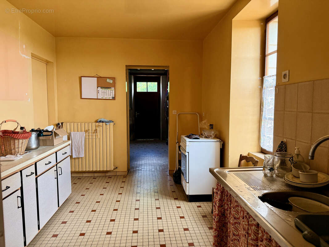 Maison à CHEMIRE-SUR-SARTHE