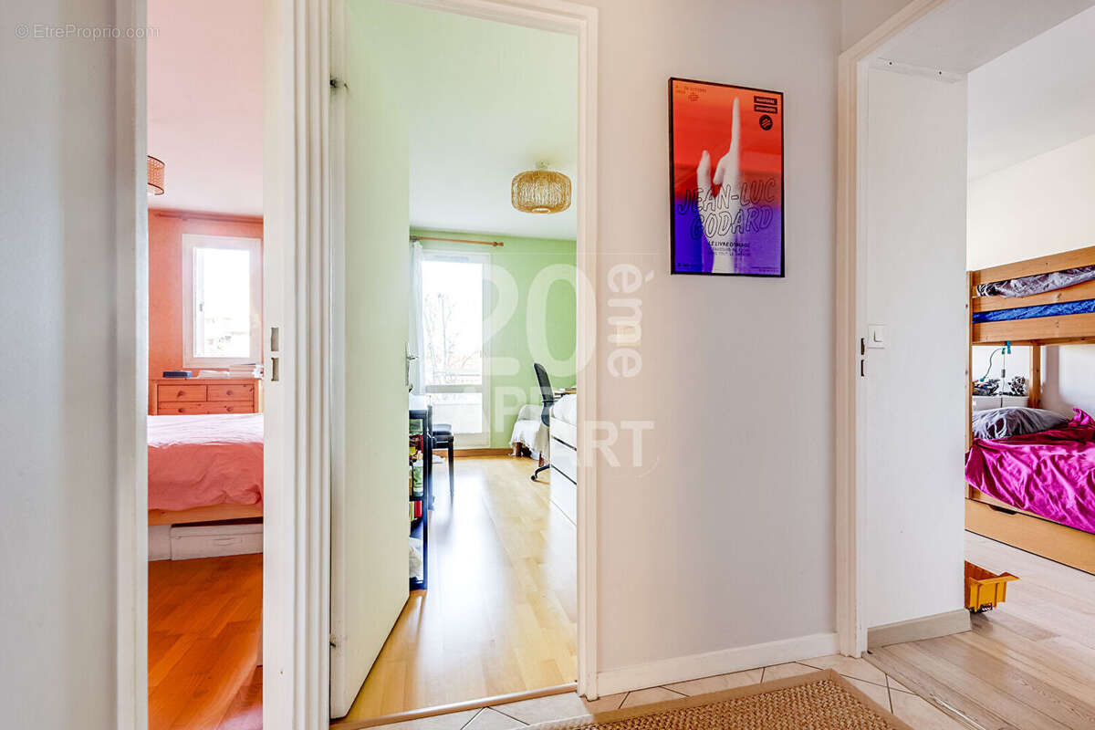 3 chambres au calme sur jardin avec balcon - photo 5