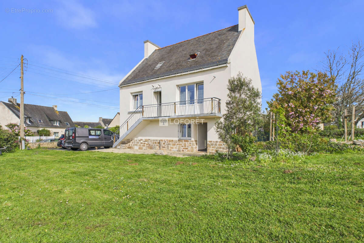 Maison à PLOUHINEC