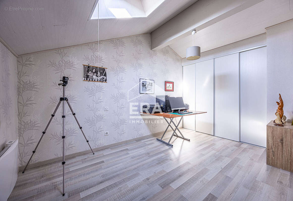 Maison à MORNAC-SUR-SEUDRE