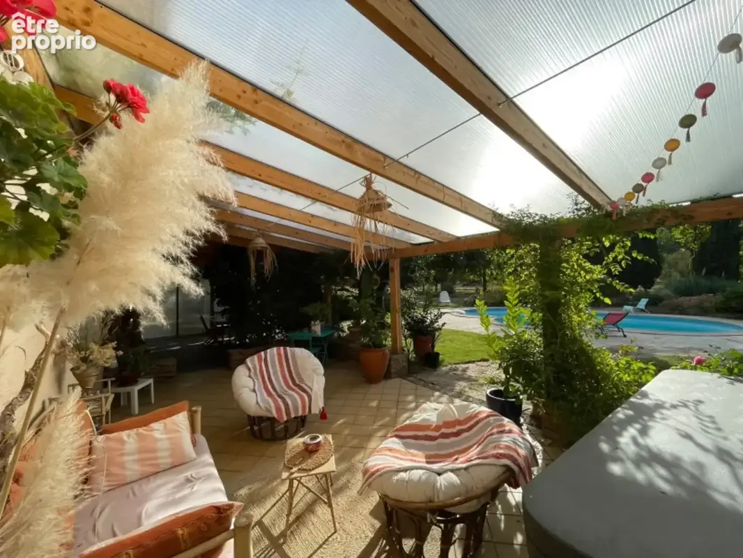 Propriete à vendre 11 pièces DOMPIERRE SUR VEYLE (01) - photo 13