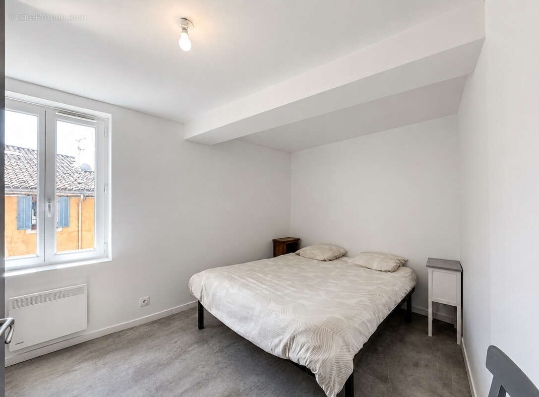 Appartement T2 + studio attenant Le Luc 70 m2 - photo 9