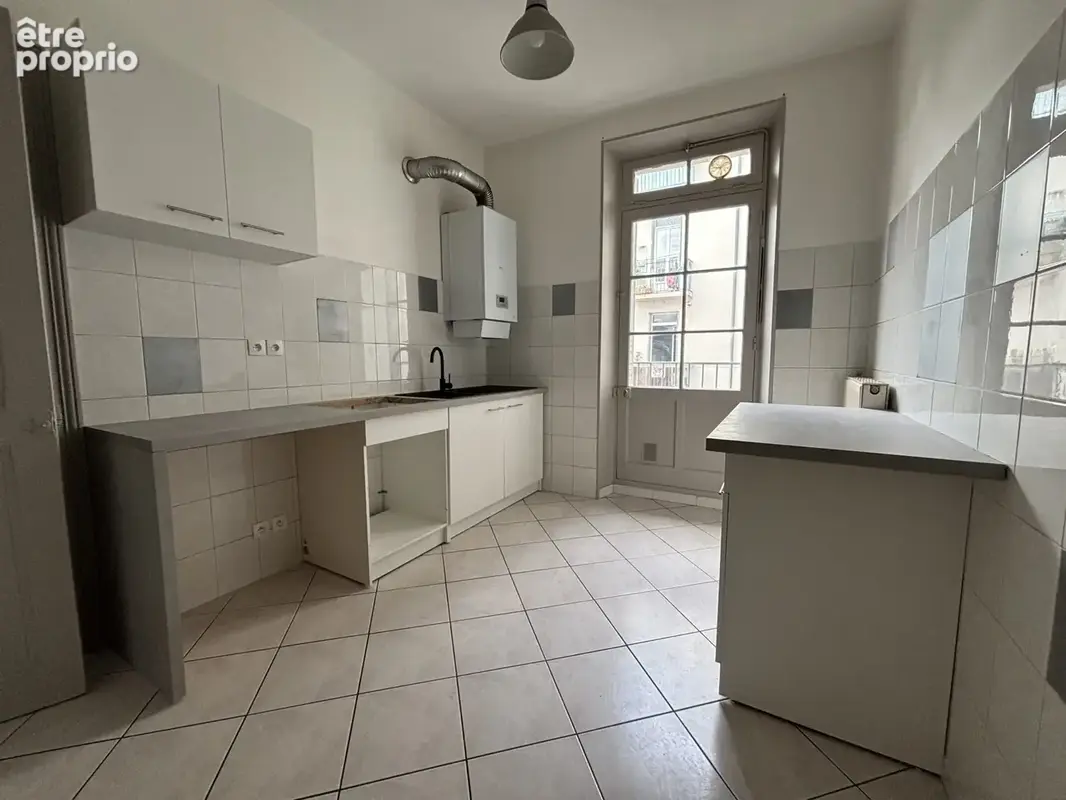 Appartement 2 pièces 42 m² à vendre à Grenoble (38000) - photo 3