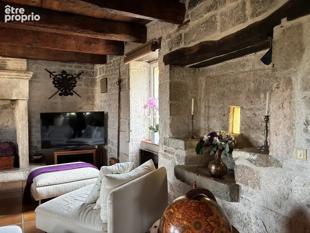 Ensemble quercynois avec pigeonnier, grange en pierre, piscine et gîte. - photo 16