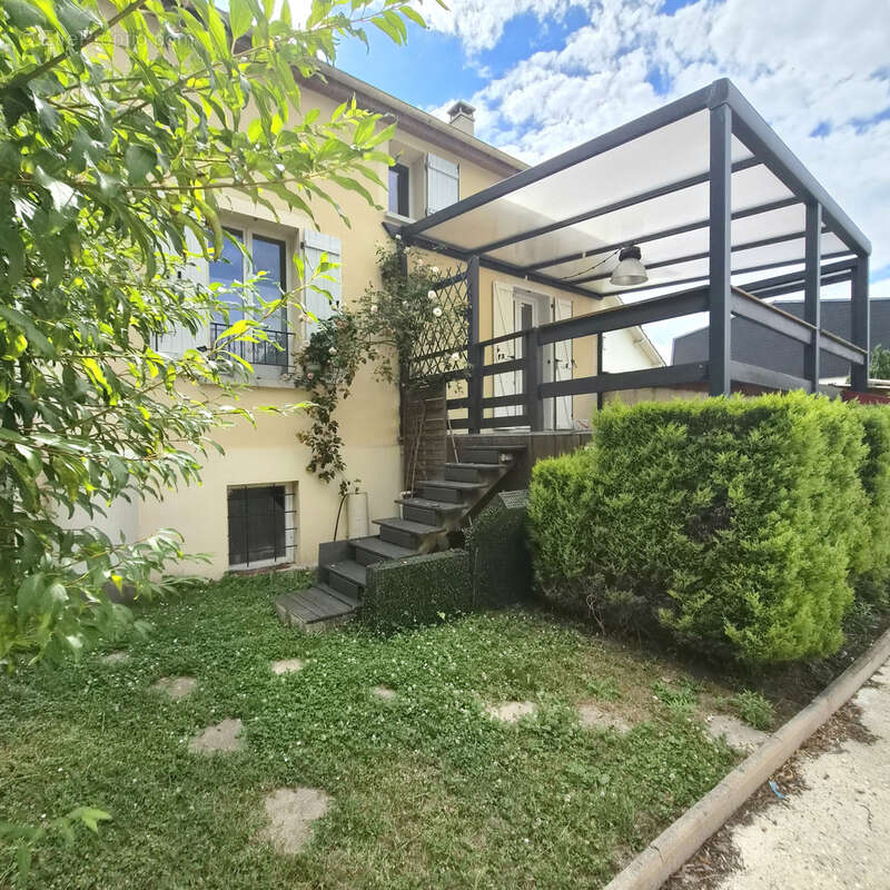 Maison à PONTOISE