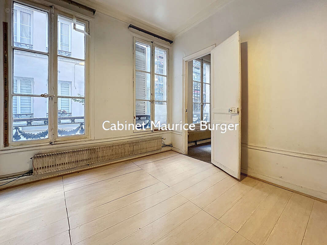 Appartement à PARIS-9E