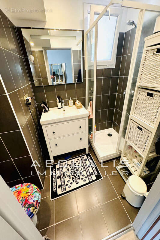 Appartement à SIX-FOURS-LES-PLAGES