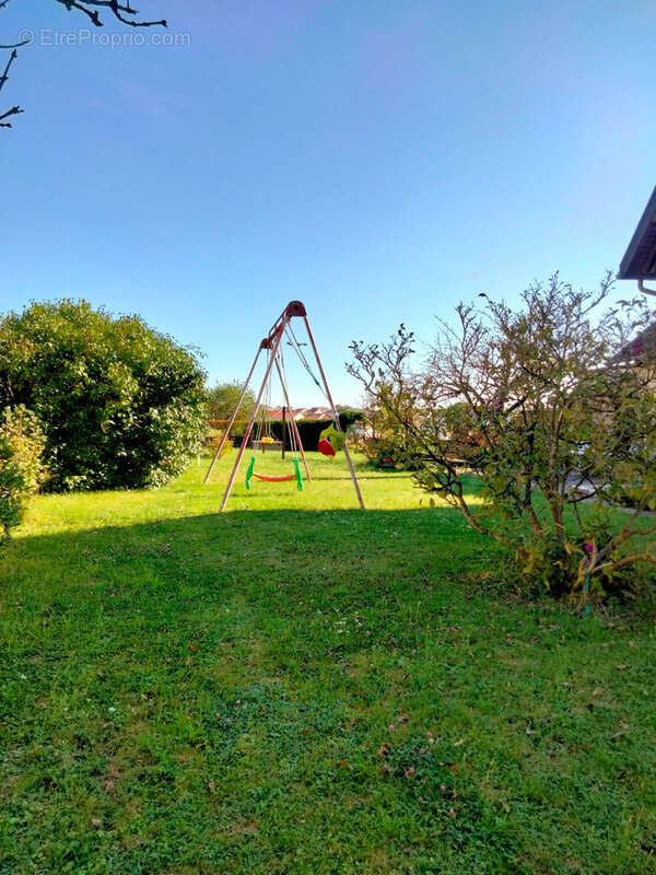 Maison à SAINTE-MARIE-AUX-CHENES