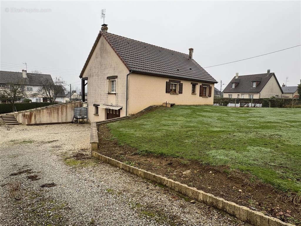 Maison à GACE
