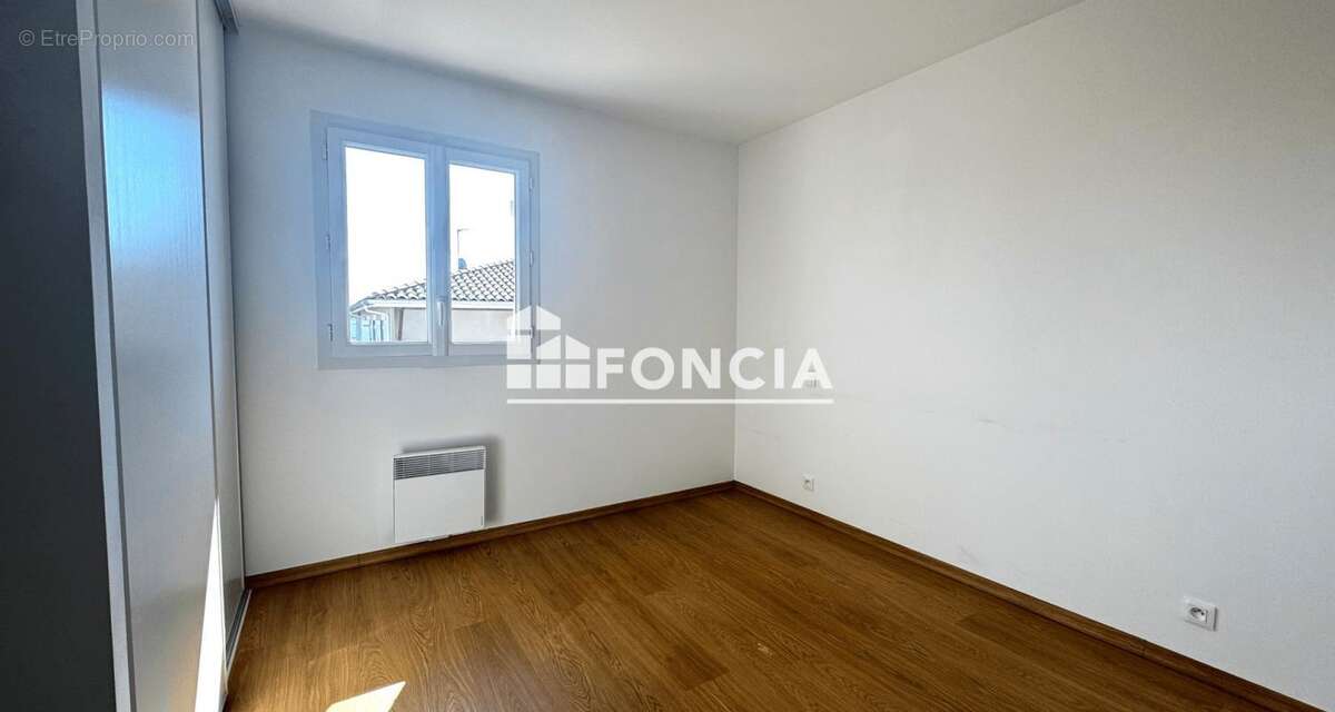 Appartement à MONTUSSAN