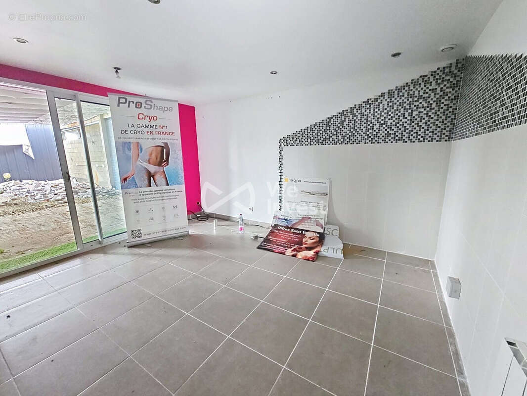 Commerce 95 m² à Ascoux  - photo 3