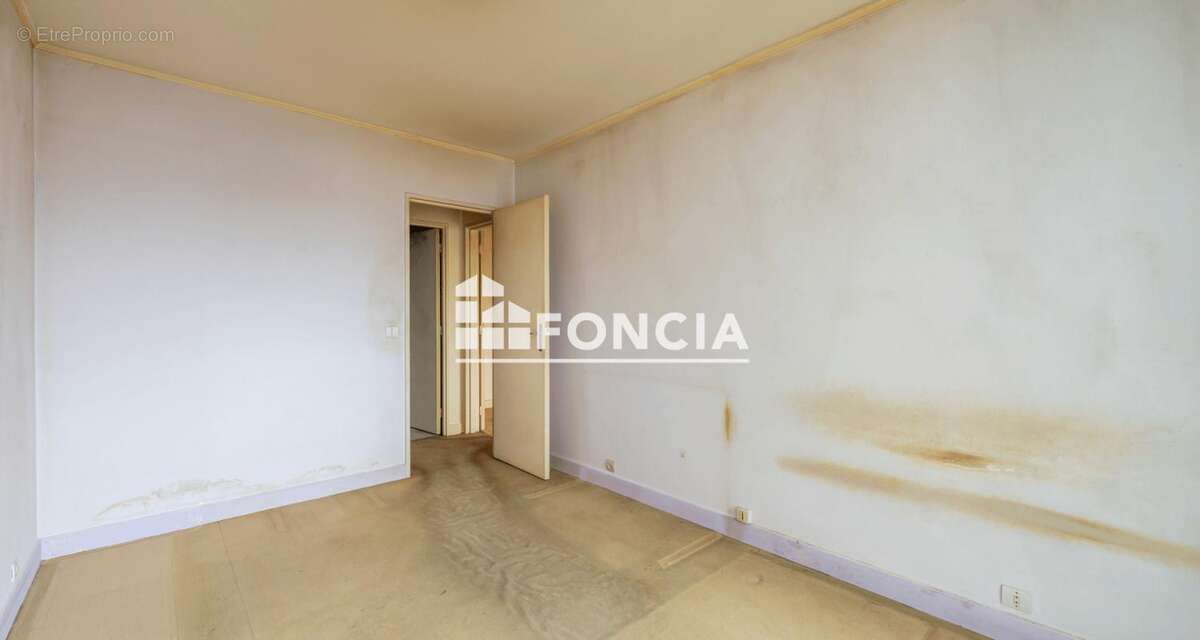 Appartement à PARIS-19E