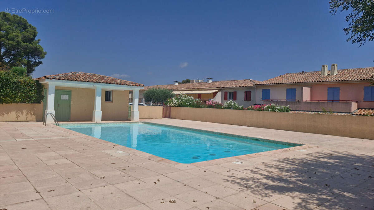 Appartement Frejus 3 pièce(s) 69m2 - photo 13