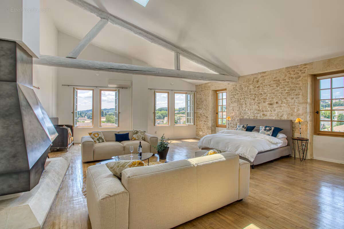 Maison à UZES