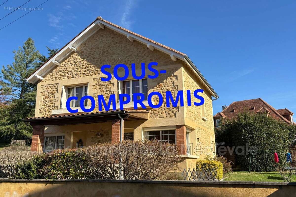 Maison à SARLAT-LA-CANEDA