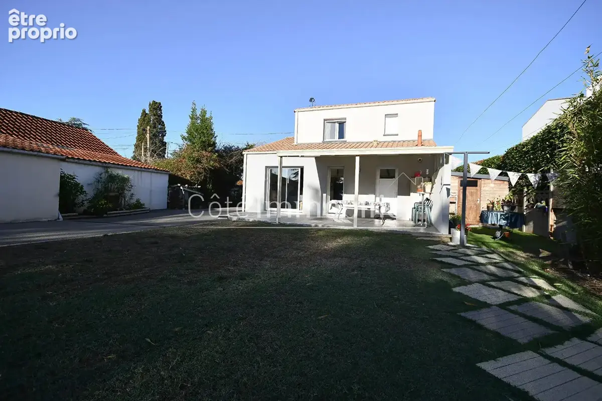Maison à BOUGUENAIS