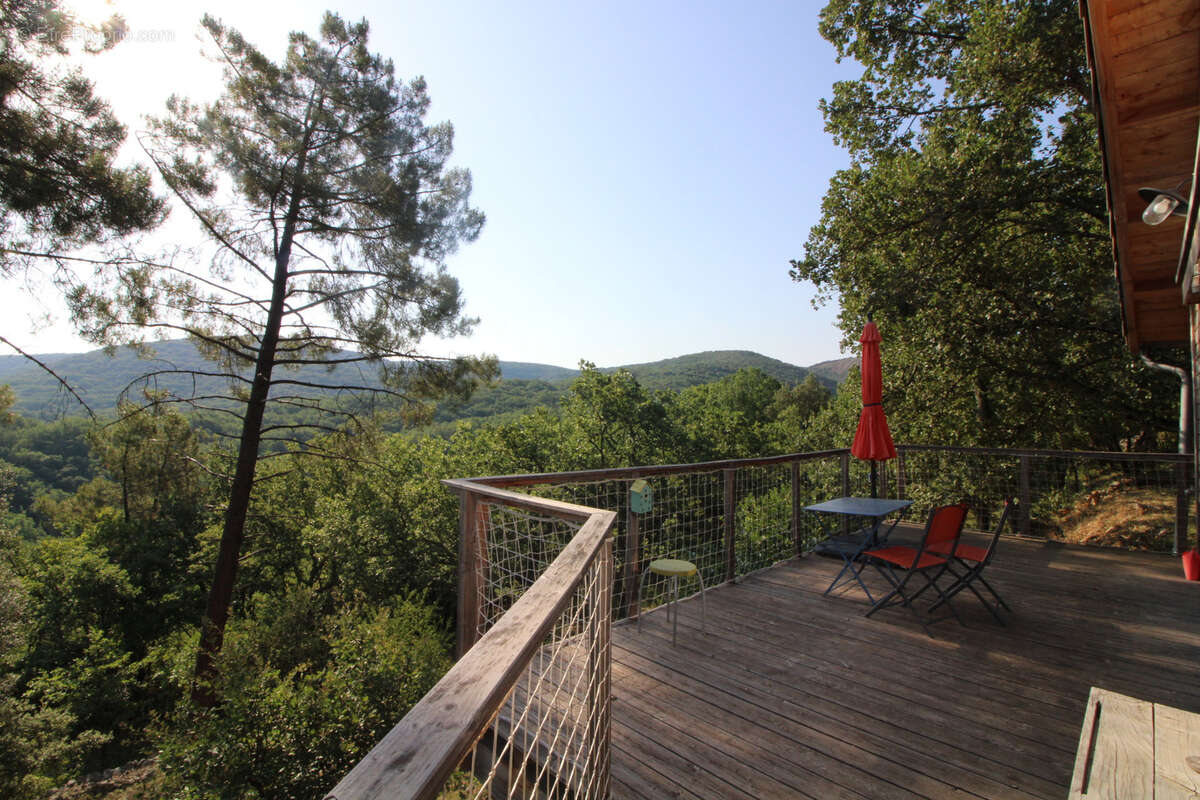 Charmante maison en bois de 98 m2 sur un terrain de 2800 m2. - photo 51