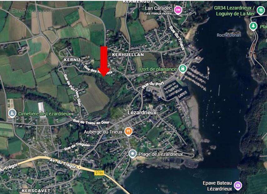 Terrain à LEZARDRIEUX
