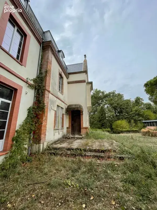 Domaine de caractère à restaurer – 500 m² –3,6 ha – accès rapide - photo 3