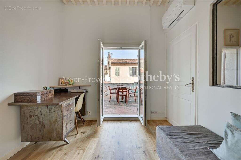 Appartement à AIX-EN-PROVENCE