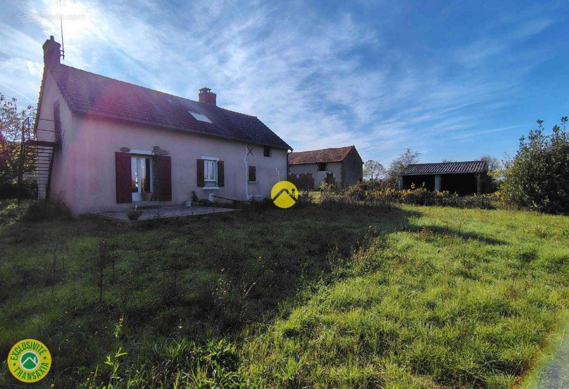 Maison à AUGY-SUR-AUBOIS