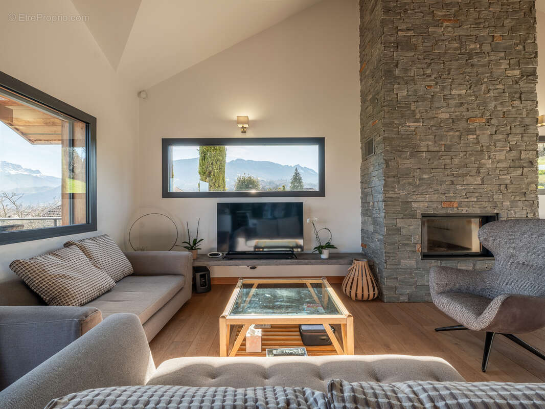 Maison à SAINT-JORIOZ