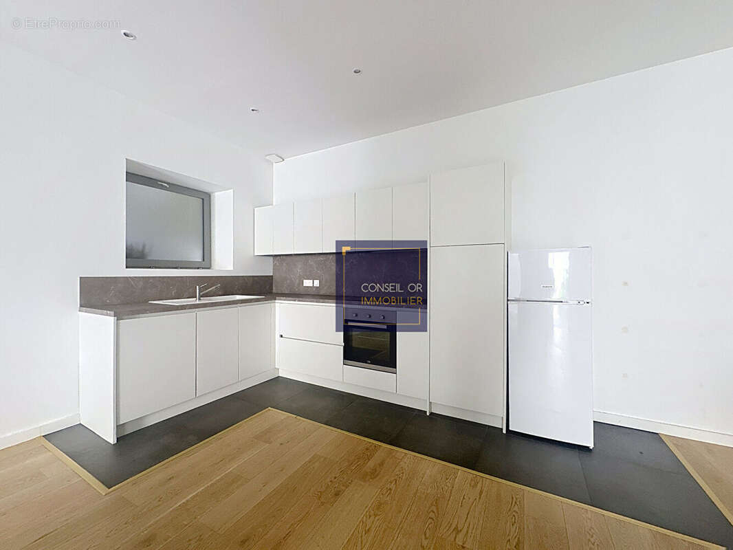 Appartement à SAINT-GENIS-LAVAL