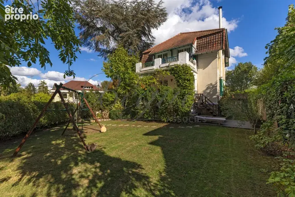 Vaucresson – Maison des années 1930 de 230 m², 4 chambres, jardin de 494 m² – Hauts-de-Seine, Île-de-France - photo 25