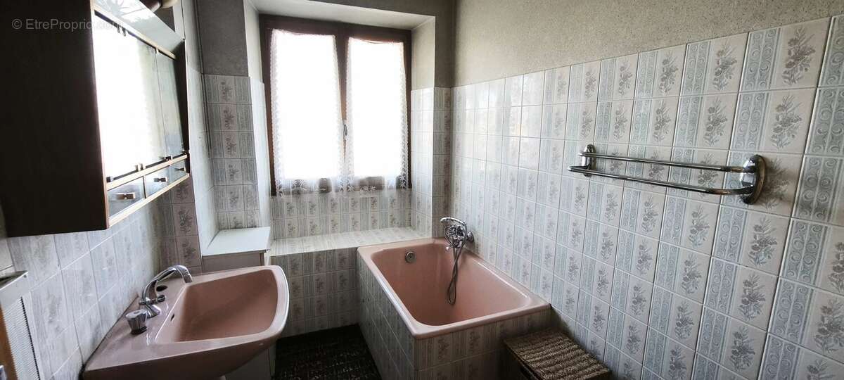 Appartement à QUINTAL