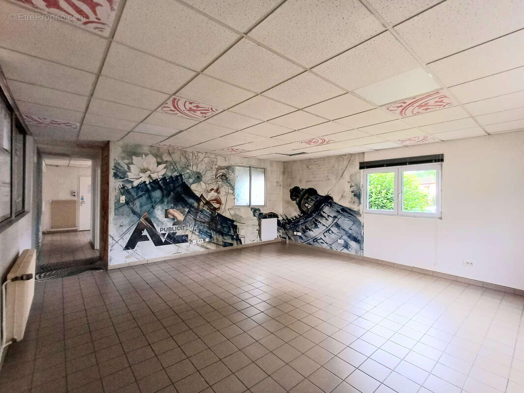 Secteur Belfort Local d’activité de 480 m2 avec parking - photo 6
