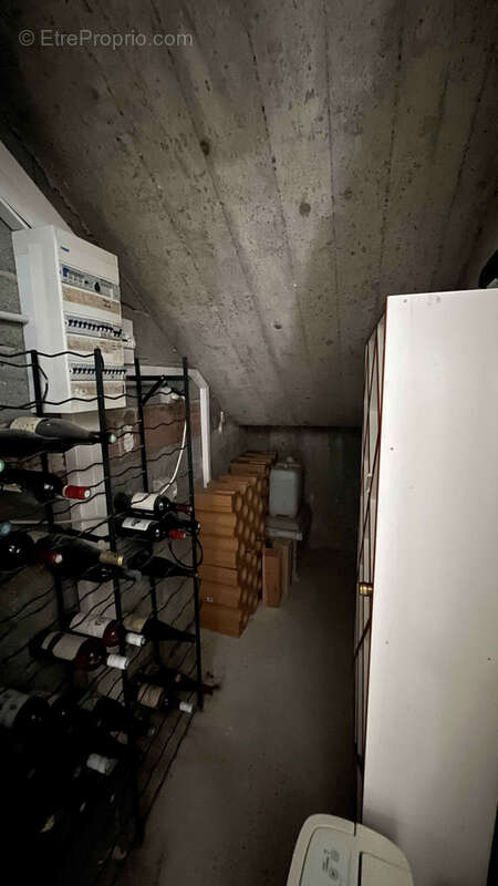 Maison à SAINT-MARCEL-DE-CAREIRET