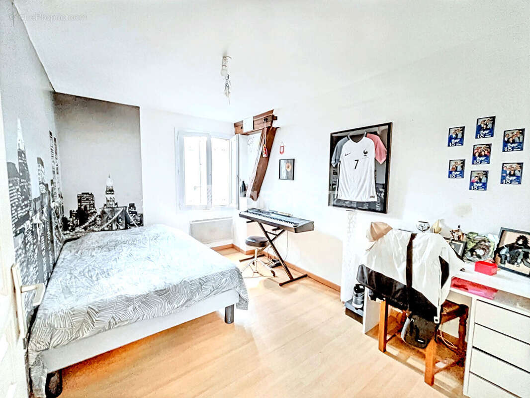 Maison à LES MOLIERES