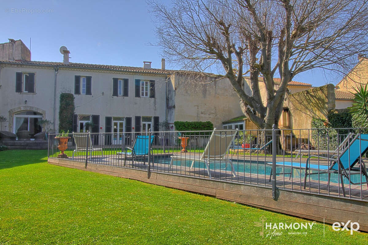 Maison 400 m² à Generac  - photo 4