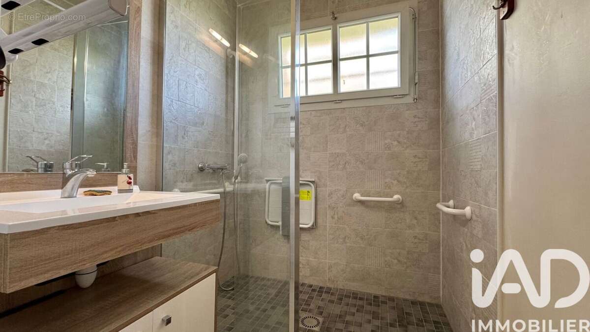 Photo 8 - Maison à MAIZIERES-LA-GRANDE-PAROISSE