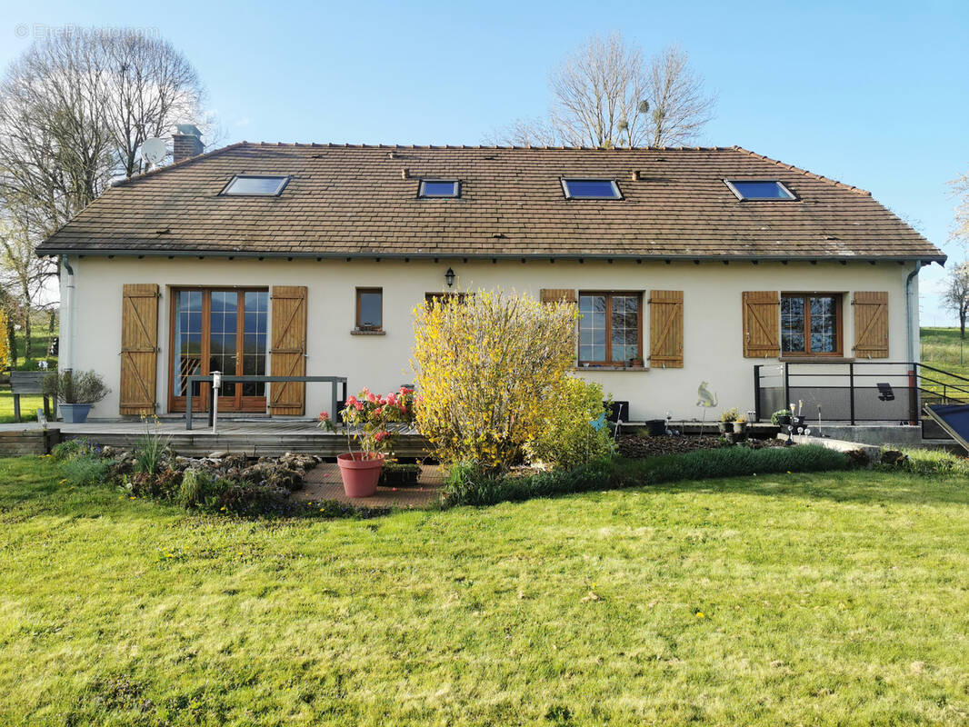 Maison à SAINT-PHAL