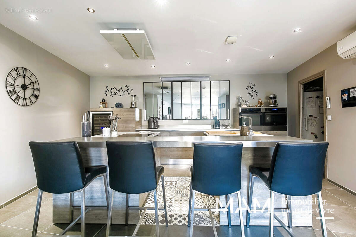 Appartement à MARSEILLE-12E