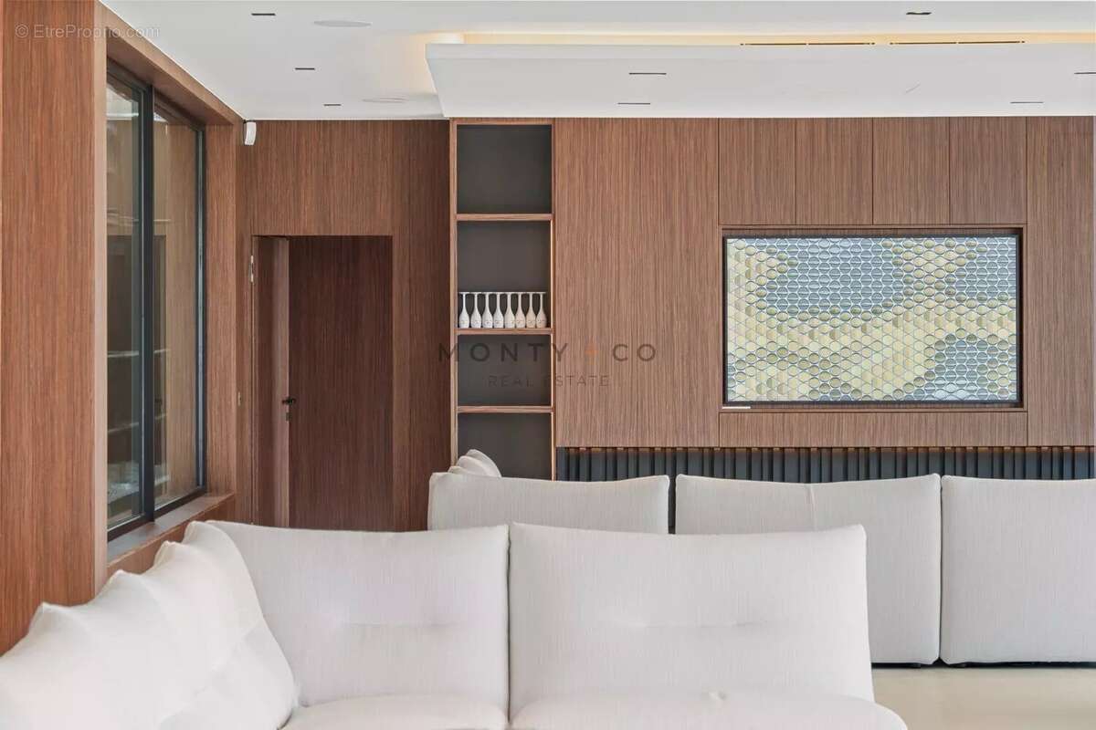 Vue mer à couper le souffle –  Vente propriété contemporaine neuve dans un domaine exclusif aux portes de Saint-Tropez - photo 8