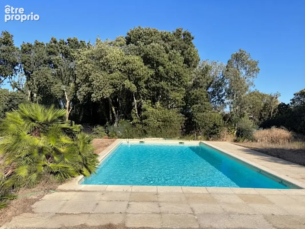 Villa avec piscine sur 5 000 m2 de terrain - photo 13