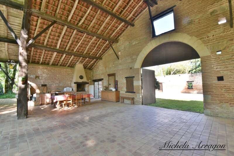Dpt Lot et Garonne (47), à vendre PINEL HAUTERIVE propriete P6 de 240 m² - Terrain de 21 912,00 m² - photo 21