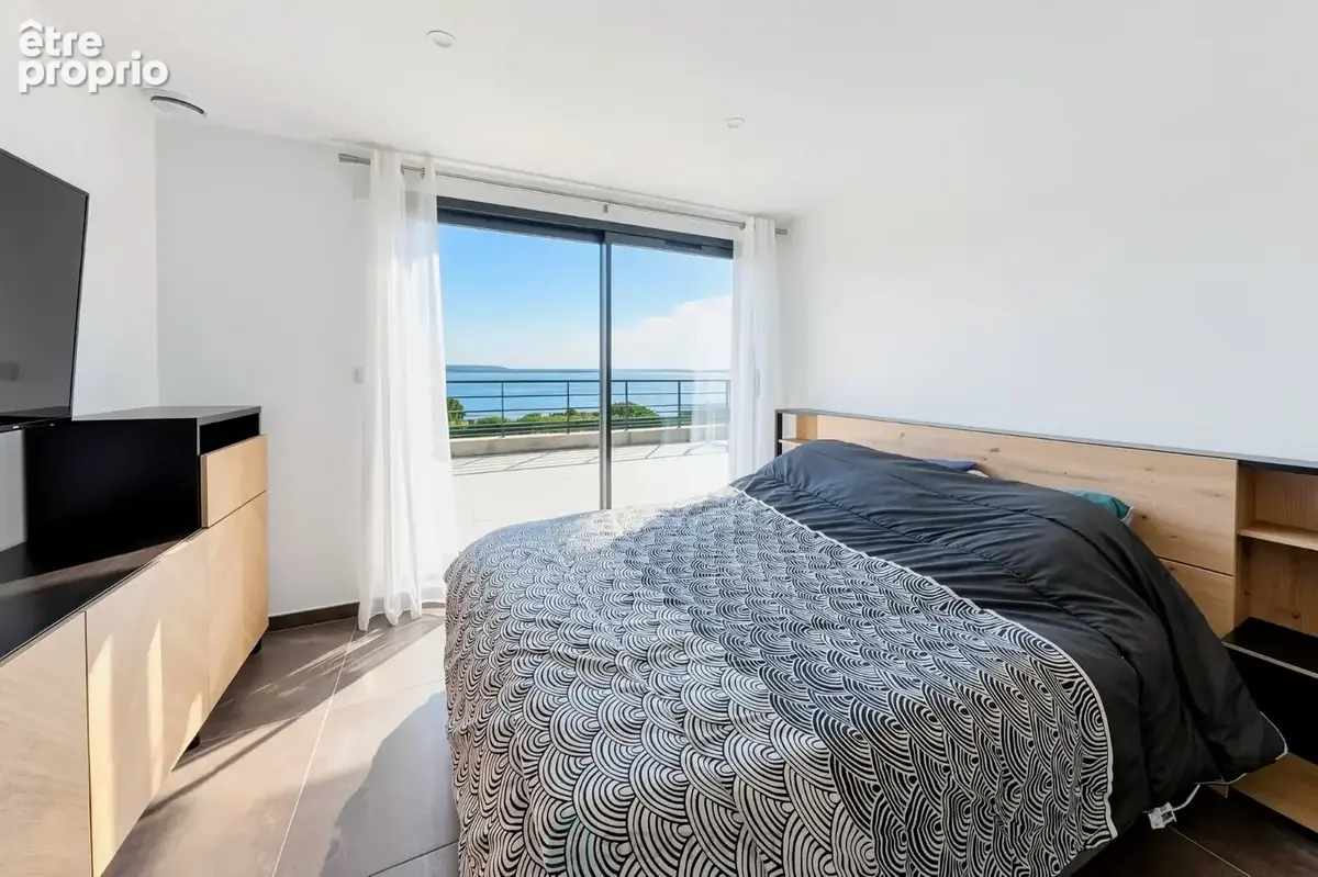 PROVENCE ISTRES - Somptueuse VILLA d'Architecte   300m²   Vue Panoramique  Deux Piscines  200m de la plage - photo 19