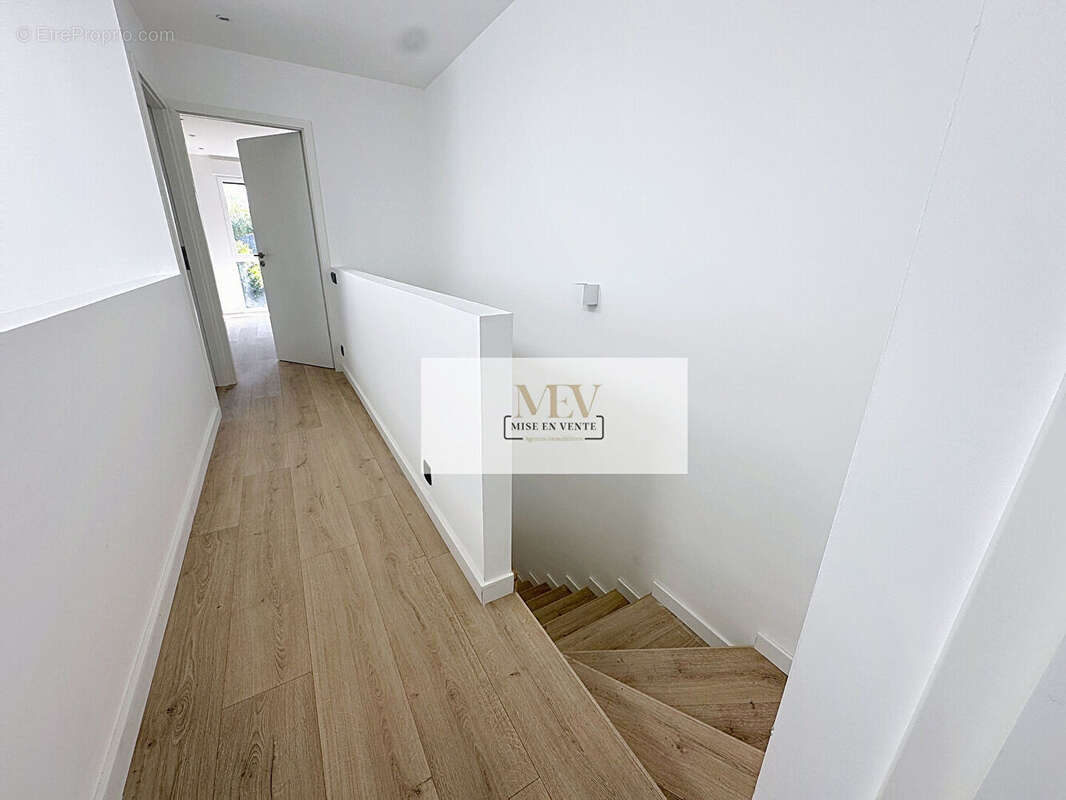 Maison à BRY-SUR-MARNE